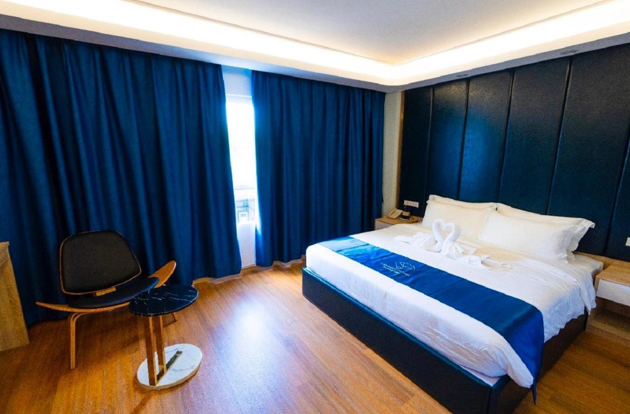 Sapphire Hotel Silom Бангкок Екстер'єр фото Deluxe Room