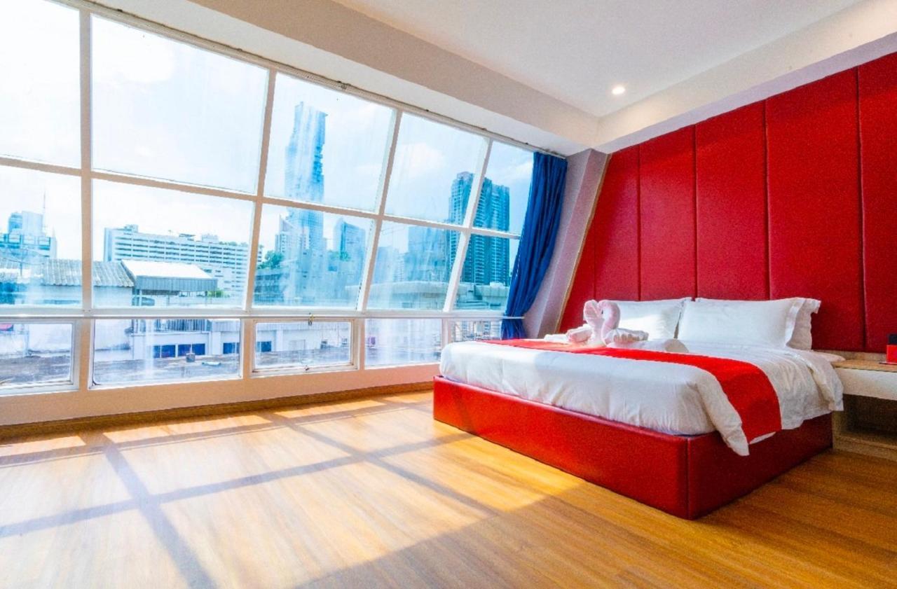 Sapphire Hotel Silom Бангкок Екстер'єр фото A bedroom at the hotel