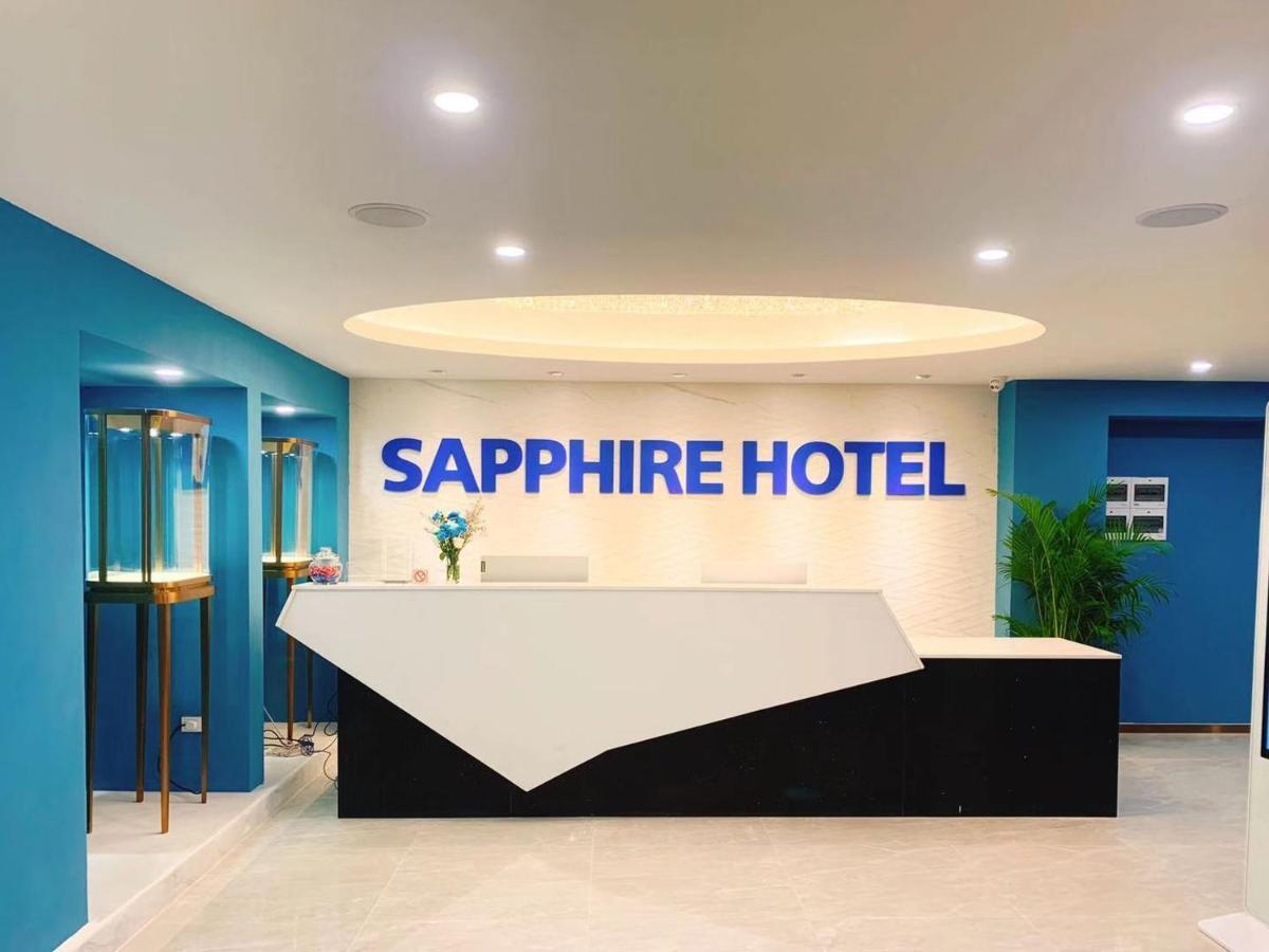 Sapphire Hotel Silom Бангкок Екстер'єр фото Sapphire Hotel